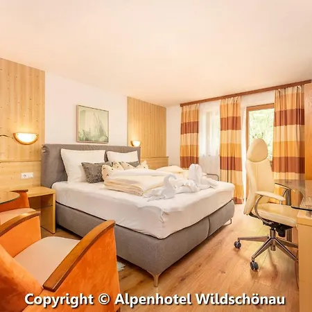 Alpenhotel Wildschoenau 3* אובראו